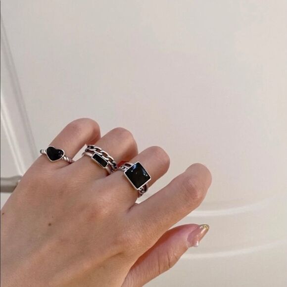 Insta Black Sterling Silver Chain Ring - Picture 3 of 6
